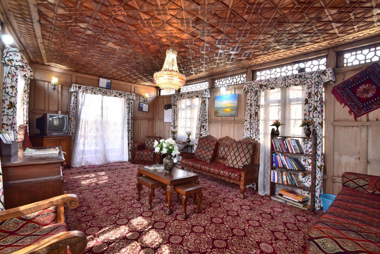 Houseboat Zaindari Palace Srinagar  Luaran gambar