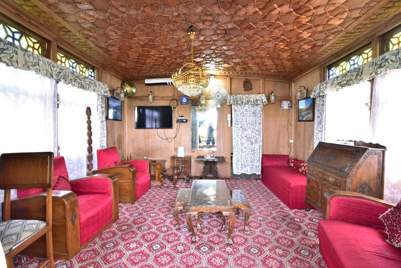 Houseboat Zaindari Palace Srinagar  Luaran gambar